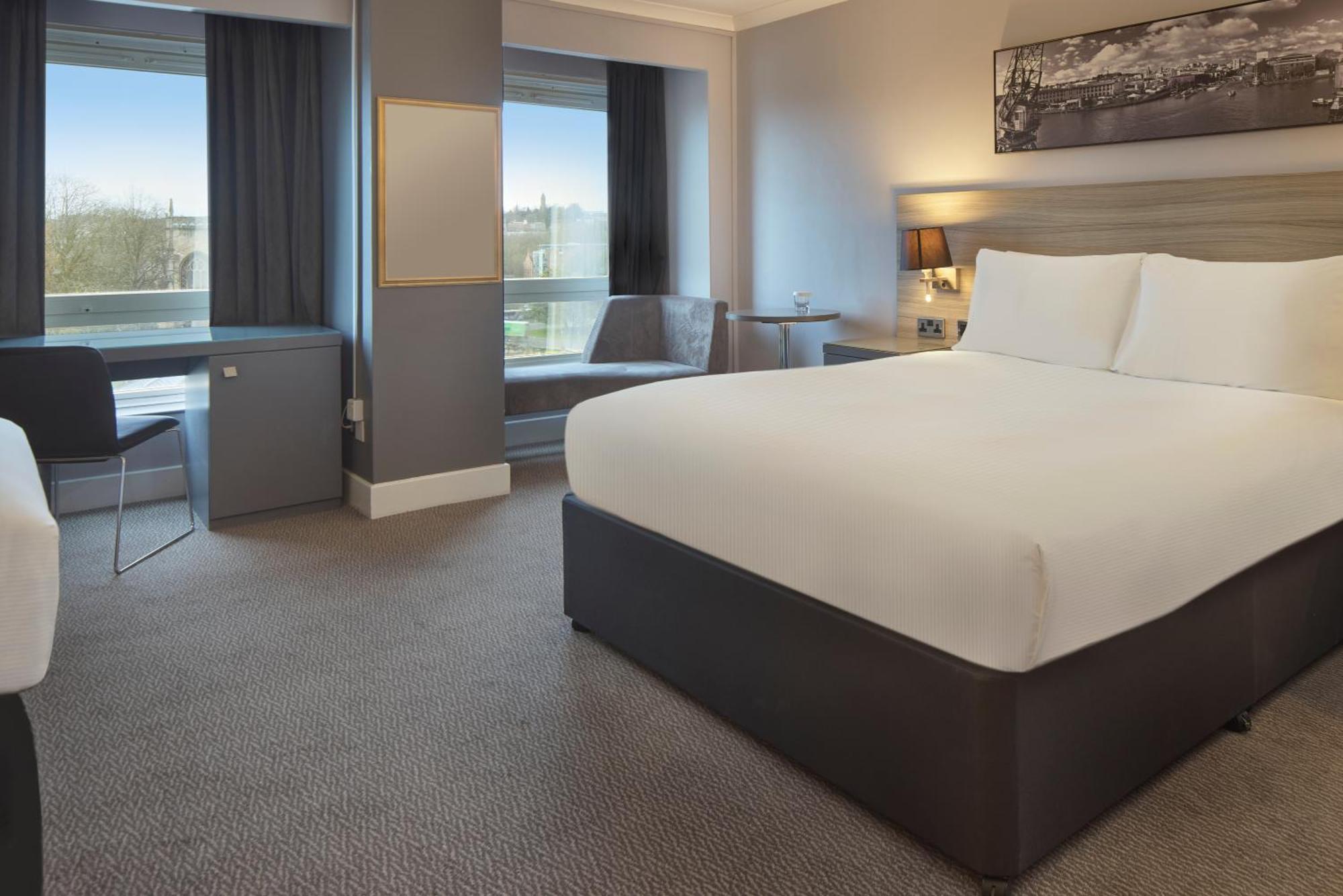 Doubletree By Hilton Bristol City Centre Zewnętrze zdjęcie