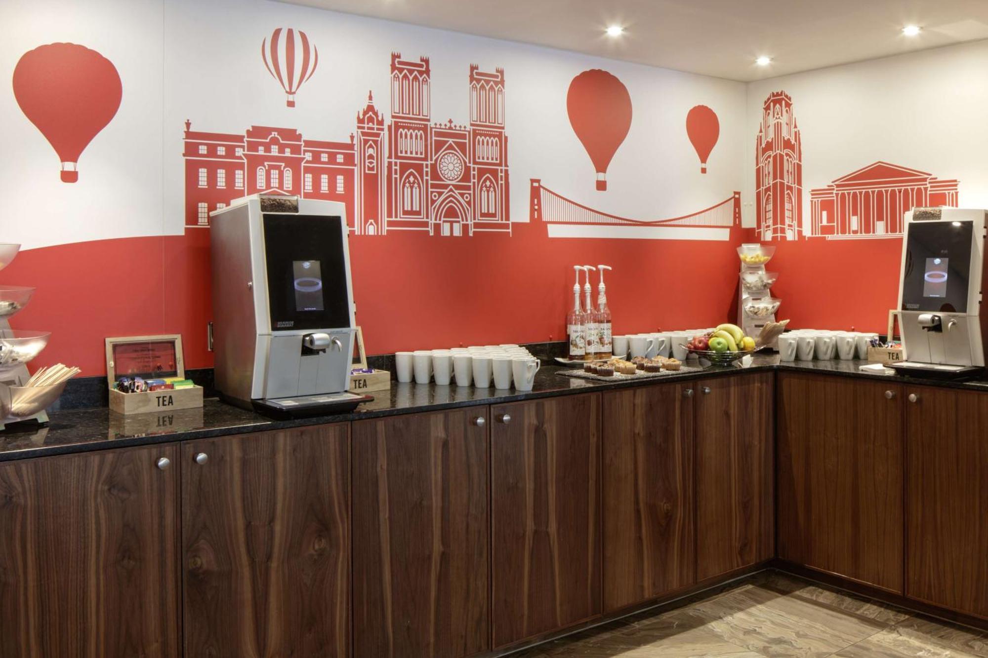 Doubletree By Hilton Bristol City Centre Zewnętrze zdjęcie